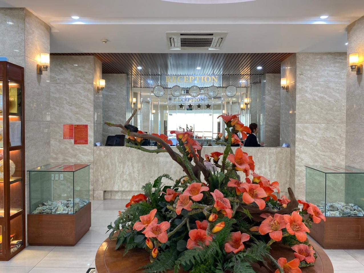 NguyẽN QuyèN Hotel Hanoi Kültér fotó