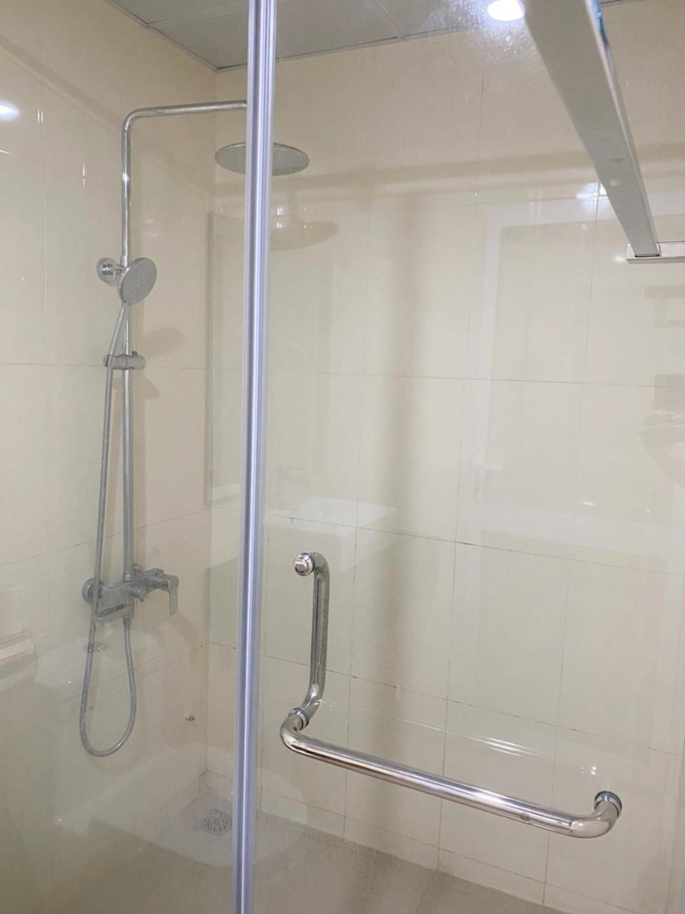 NguyẽN QuyèN Hotel Hanoi Kültér fotó
