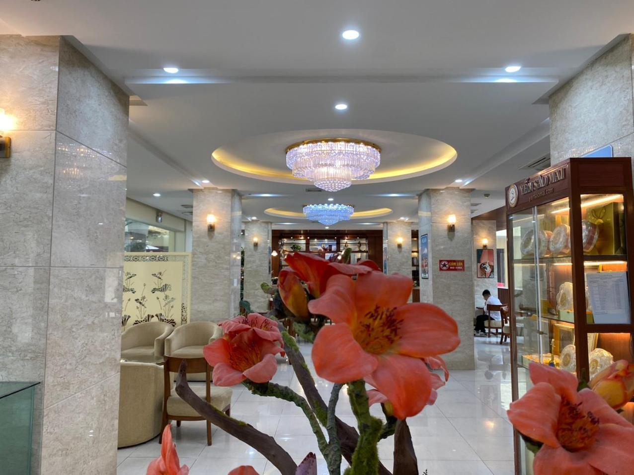 NguyẽN QuyèN Hotel Hanoi Kültér fotó
