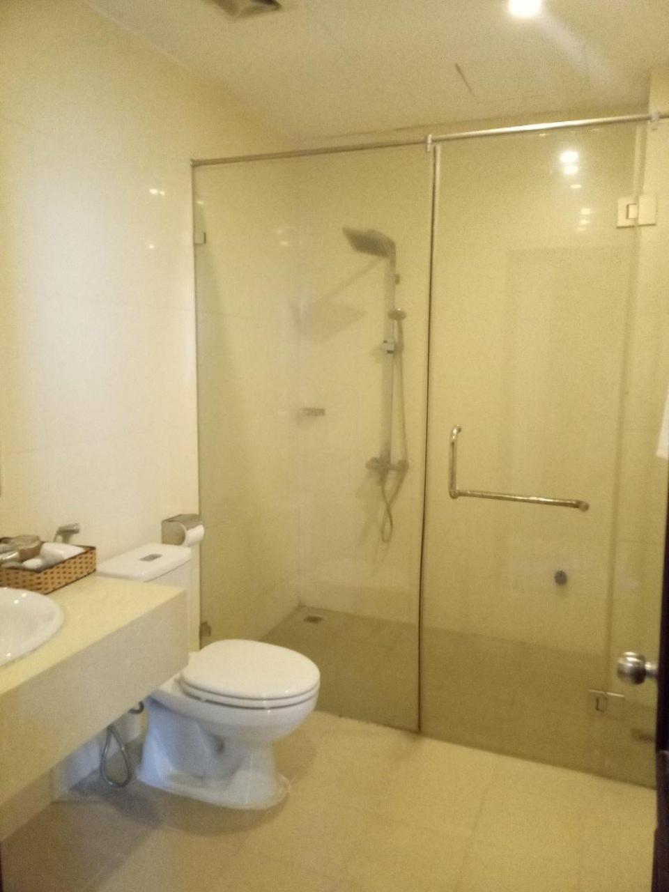 NguyẽN QuyèN Hotel Hanoi Kültér fotó