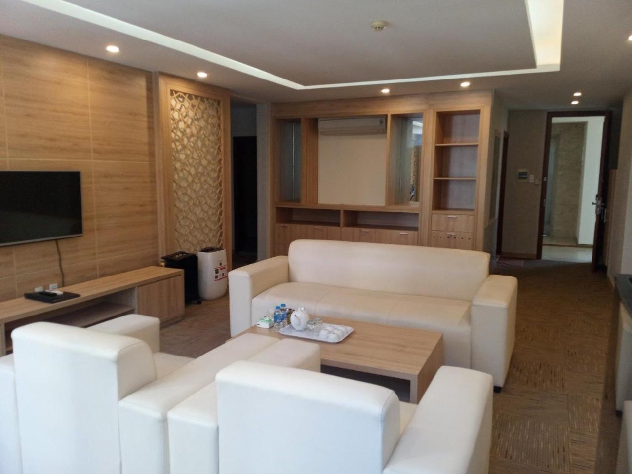 NguyẽN QuyèN Hotel Hanoi Kültér fotó